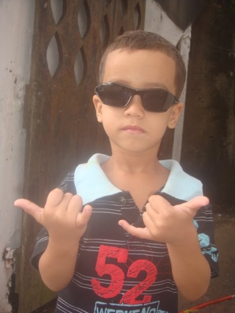 [;)] [b]Sou um presente de Deus para minha familha e bem amado graças ao meu bom Deus Keven Adryan