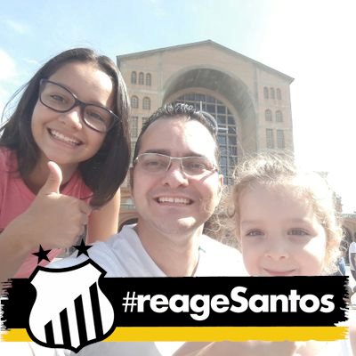 Sou Santos de Branco e Preto! Minha esposa e filhas que me fazem viver... pois o Santos me deprime com a força do ódio.