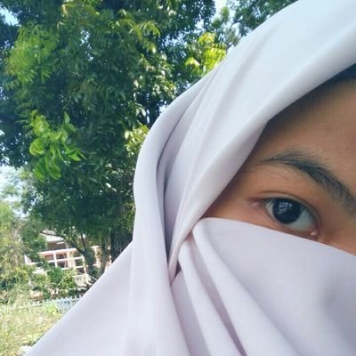 I am student from Indonesian and I am a Moslem 
My hobby is listening music 
I have a account that is :
IG : @zeniy_l
LINE : zofirohnurjannah02