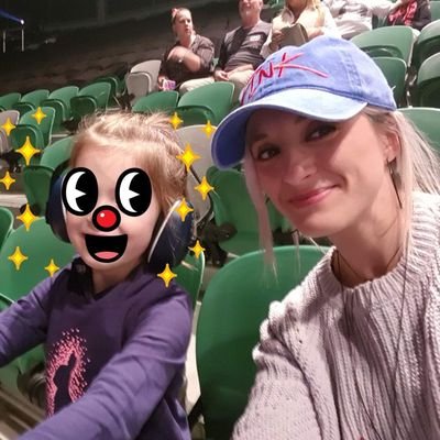 mrs_anastasia30's profile picture. 1, 2, 3, 4, 5 years ago I didn't see a belly with a child on the inside 
❤ Pink and her music