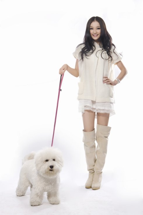 EMfocus's profile picture. 纯人工“机器人”，嘻嘻嘻