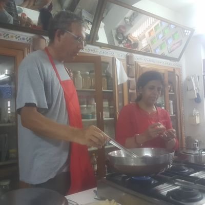 ariedejonge1's profile picture. J'adore lire tout ce qui est relie a la bourse je voyage beaucoup et je joue beaucoup au tennis.