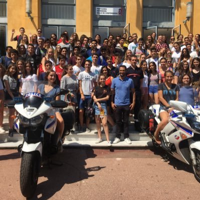 Jeunes citoyens engagés. La jeunesse est belle lorsqu’elle veut changer le monde !