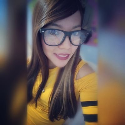 magda_canela's profile picture. Si me dicen loca por estar feliz...Bienvenidos al manicomio!!!! #welcometomyworld ♥ @charlybrady 🌚 mi fx fav #FxTeam @Hipsssster ❤️