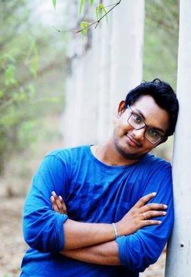 co-founder of #sweetstroke,
entrepreneur at #rvpickles,
Ex-Mandal Director,
Ex-infocian,
Dancer,
HR