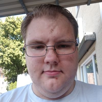 freezweb's profile picture. 