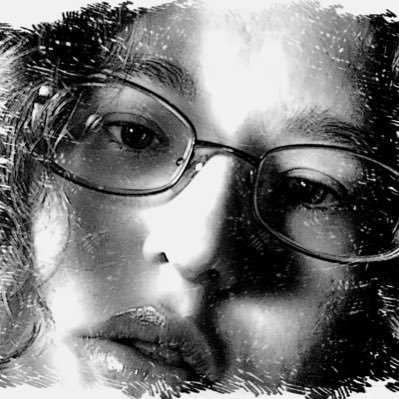 Official twitter site of artist Eva Kendrick. Eva is a award wining emerging artist with a unique style. She sells both NFTs as well a traditional art medias.