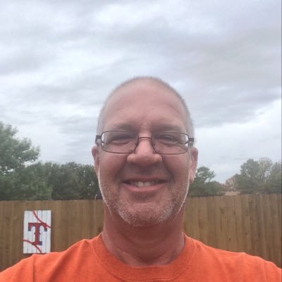 KipLyons3's profile picture. Sooners and Trucking