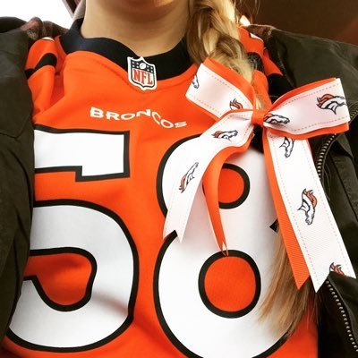 kristeee22's profile picture. ♥ live strong. laugh often. love yourself ♥