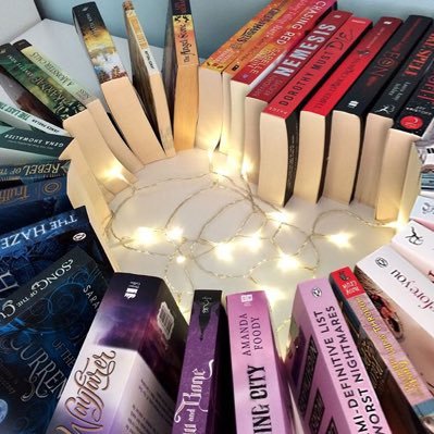 Reader, bookstagrammer, reviewer and proud Hufflepuff! You can find me on bookstagram @shelfishforbooks.