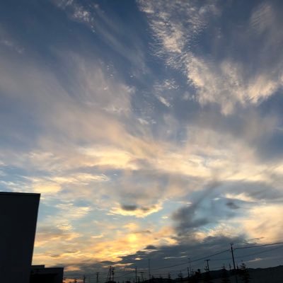 Takakokata Auスマートパスから壁紙とアイコンgetしてみたけどアプリ全部のアイコンが進撃風になるわけではないのでホーム画面がちょっとカオスだったかも ロック画面は調査兵団のエンブレム超カッコイイです Http T Co 84ilcrz5k8 Takakokata Auスマートパスから壁紙とアイコンgetしてみたけどアプリ全部のアイコンが進撃風になるわけではないのでホーム画面がちょっとカオスだったかも ロック画面は調査兵団のエンブレム超カッコイイです Http T Co 84ilcrz5k8