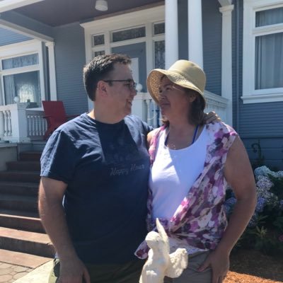 JenCampfield's profile picture. Animals Books Cute Football (US) Fun Humor NCAA Football Movies Science Space Travel