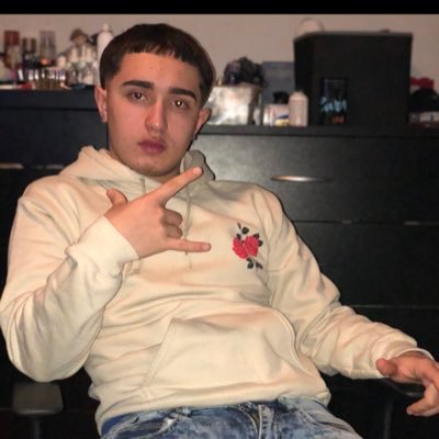 mannyg1202's profile picture. 