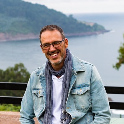 Charming father and friend. Technology enthusiast @ Cisco. Wanna be artist, hacker and developer, always learning. Tweets are my own