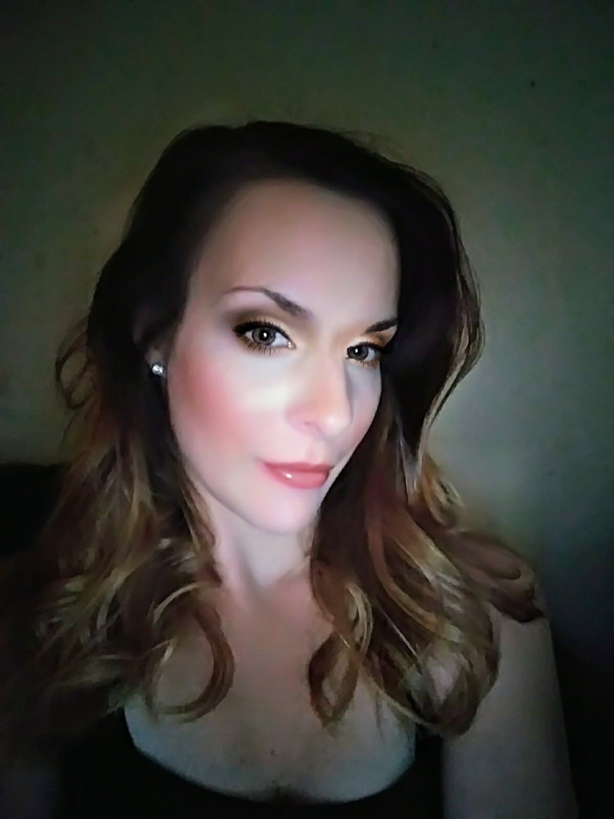 Hairstylist and Model. Mother of 3 great boys.