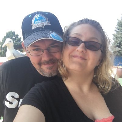I'm a SAHM of 4 kids, messes, crafts, food, and anything else that finds it's way into my life. The kids do stupid and a few amazing things, watch and laugh.