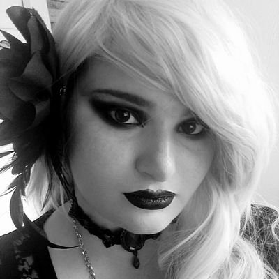 Writer, Cosplayer, Aspiring Actress, Mother, Gamer & Tabletop RPG Gamer. Lifelong LOTR, fantasy, Disney and dino fan. ⚔️🏹