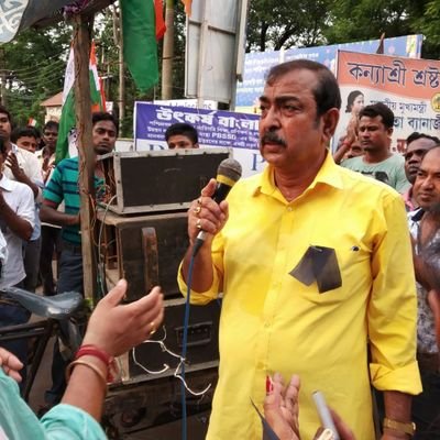 AoVDZtEZ0Hfo8Wz's profile picture. সোমনাথ  চ্যাটার্জী আজ আর আমাদের মধ্যে নেই .উনি অনেক বেদনা নিয়ে বিদায় নিলেন . ওনাকে  জানাই গভীর প্রণাম .নিত্যানন্দ চ্যাটার্জী ,গুসকরা ,পূর্ব বর্ধমান .