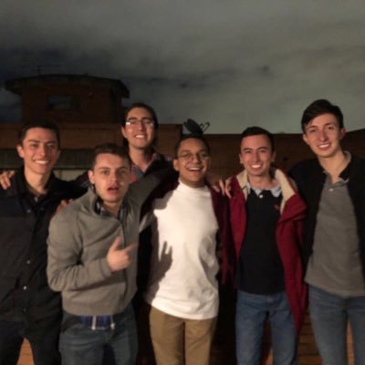 Andresfl710's profile picture. 