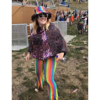 ellaabird's profile picture. qualified dental nurse👩🏼‍🔬💉