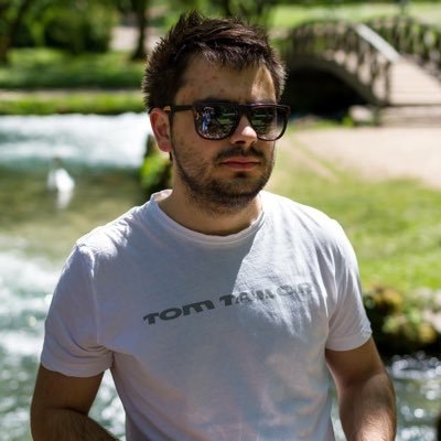 VidLesic's profile picture. 