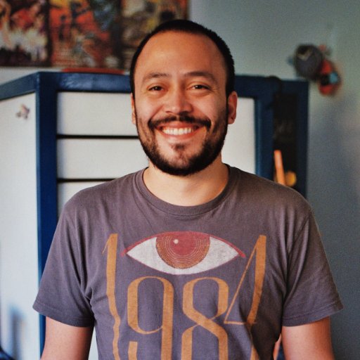 🇨🇴 Co-founder of @fractaluniverso. Indistinguible de la Magia (Penguin Random House, 2016). Stories in @ColumbiaJournal, @BarcelonaReview, @HeavyFeatherRev.