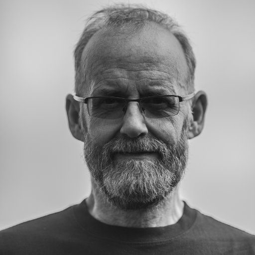 Husband. Father. Grandad. #Photographer. Global #PhysPics18 winner.