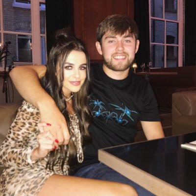 MBarkwitch's profile picture. nice people dancing to good techno