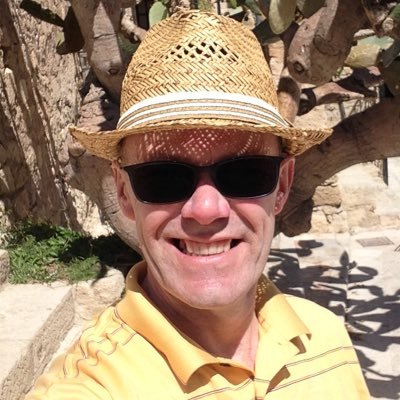 wisebaldman's profile picture. Lover of all things BBQ'd, proud wearer of loud shirts, part time cook, dish washer, general skivvy and full time dad!