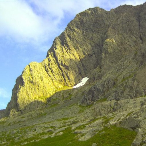 The CIC webcam sits on top of the CIC Hut on Ben Nevis.

The webcam faces the North Face of Ben Nevis and allows mountaineers to track conditions on the face.