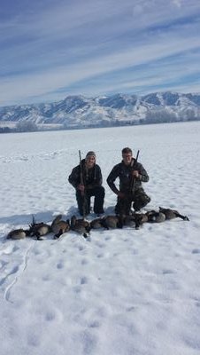 Jordanseamons3's profile picture. 3 things about me trump, guns, and hunting