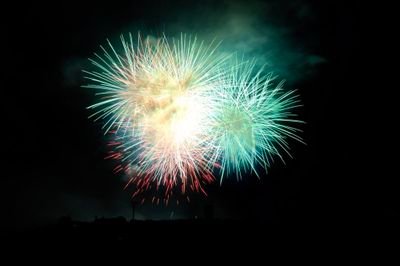 was879's profile picture. Show  me  love😍