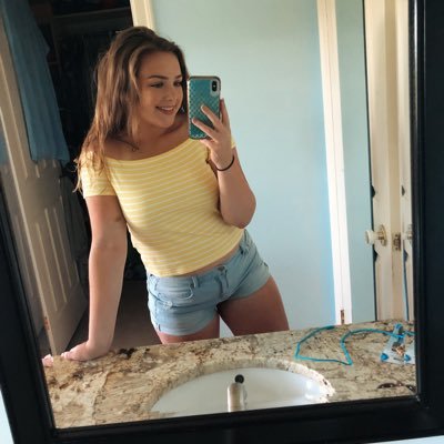 haley_macmillan's profile picture. 