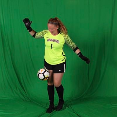 POHLar_express's profile picture. lafayette wsoc '21
