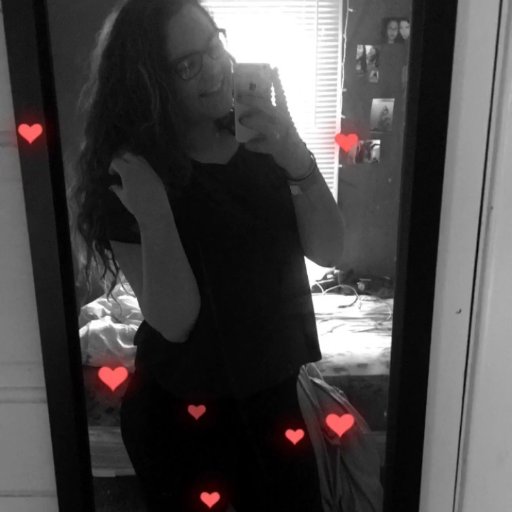 laughwbeau's profile picture. 