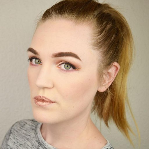 MakeupByHoni's profile picture. My name is Anna, I'm 27 years old and run a swedish beauty blog. I'm originally from Northern Sweden (Luleå) but I'm currently living in Denmark.