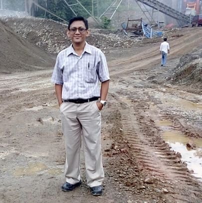 Yudhi150686's profile picture. Multi tasking