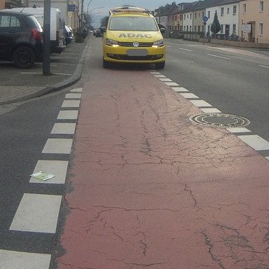 Die Straßenverkehrsordnung gilt auch für den ADAC. #StVOgiltauchfuerADAC #StVOgafADAC Tweet-Hinweise per DM erwünscht.