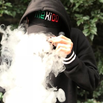 Vibes E-Liquids. Pedidos por DM 📥 Hecho en México 🇲🇽 Líquidos para vapes, 0 / 3% de nicotina. Pedidos en toda la República Mexicana.