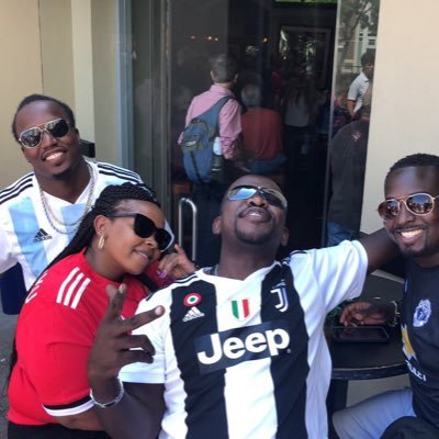 rarapondigaza's profile picture. 