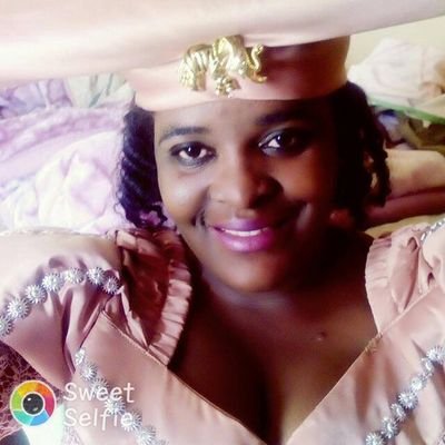 BiancaKambaeku1's profile picture. Beeeee