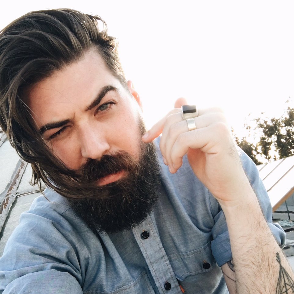 HeartsOfSins's profile picture. Son of @BeautifulHorrcr and @AvidWanderlust. Grandson of Ammit. Trying to find his calling in life. [OC | Modern Egyptian RP]