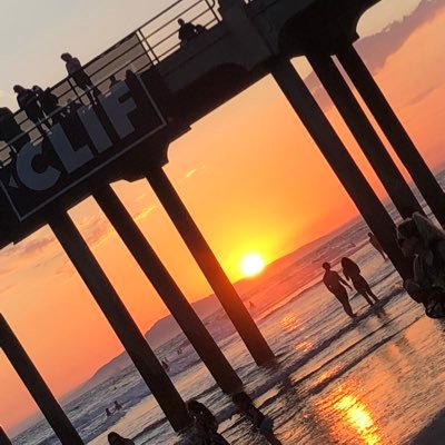 maxdepr3ss3d's profile picture. crying in the club