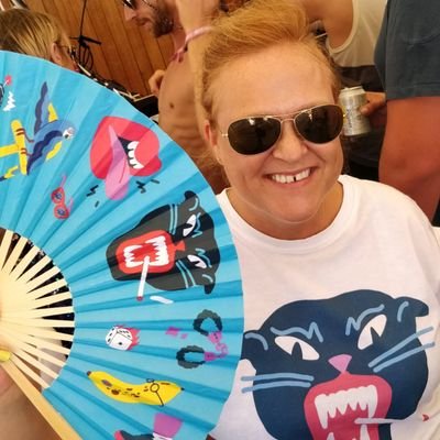 KariesWorld_'s profile picture. Live life for love❤️music🎧fashion👗food🥘dancing💃rum🥃