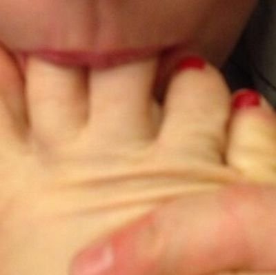 im a male who loves womens feet.  @pampered_toes is on my banner and the wifes toes in my profile.