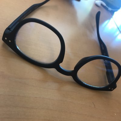 TrumpLibrarie's profile picture. 