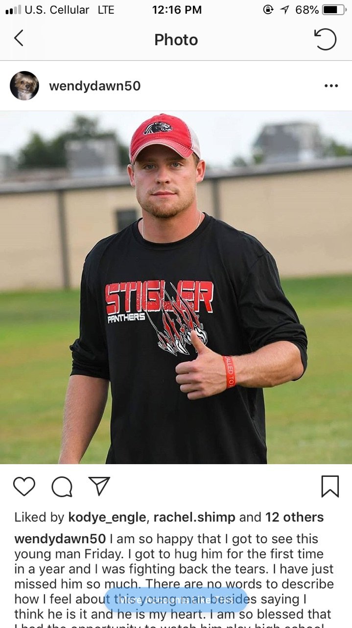 Linebackers/QB coach for the Stigler Panthers and Highschool Economics teacher. #holdtherope