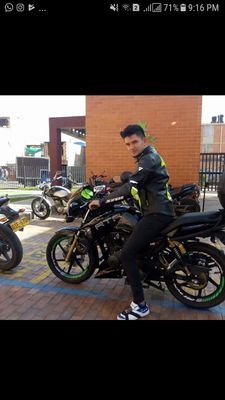 Javier13971's profile picture. 