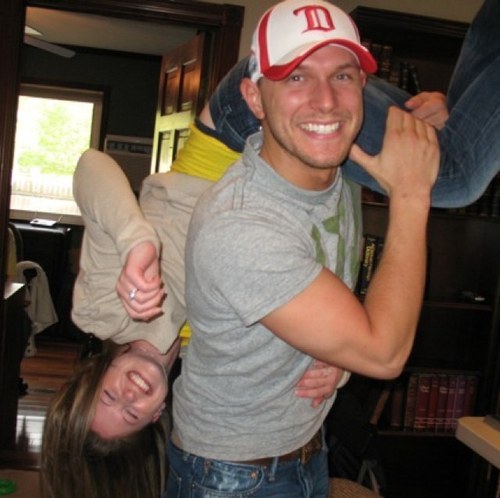 bell86103's profile picture. 