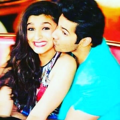 Khusi_Varundvn's profile picture. Die Heart Fan @Varun_dvn @AmaalMallik 😊 @AamanTrikha @ArmaanMalik22 💖my love follow m 22/1/2017 & M got Armaan's merchandise 10 march😘